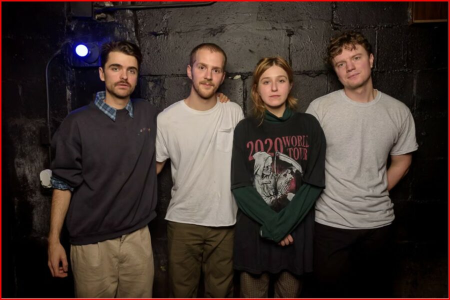 kater-adoleshente-ne-te-tridhjetat