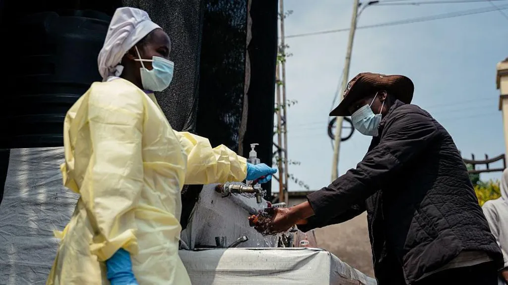 Të paktën 100 vdekje të raportuara nga shpërthimi i Ebolës në RD të Kongos, ndërsa gjashtë amerikanë janë të ekspozuar ndaj virusit 6