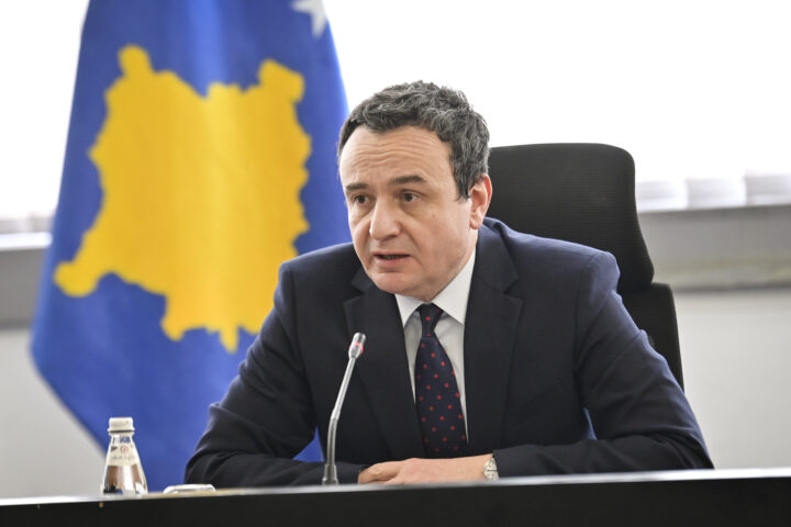 Kurti e nis mbledhjen e Qeverisë me incidentin e Skenderajt: Sulm qyqar, veprimet e tilla s’na trembin, organet ta trajtojnë me urgjencë Albin Kurti Foto ZKM 720x480 1