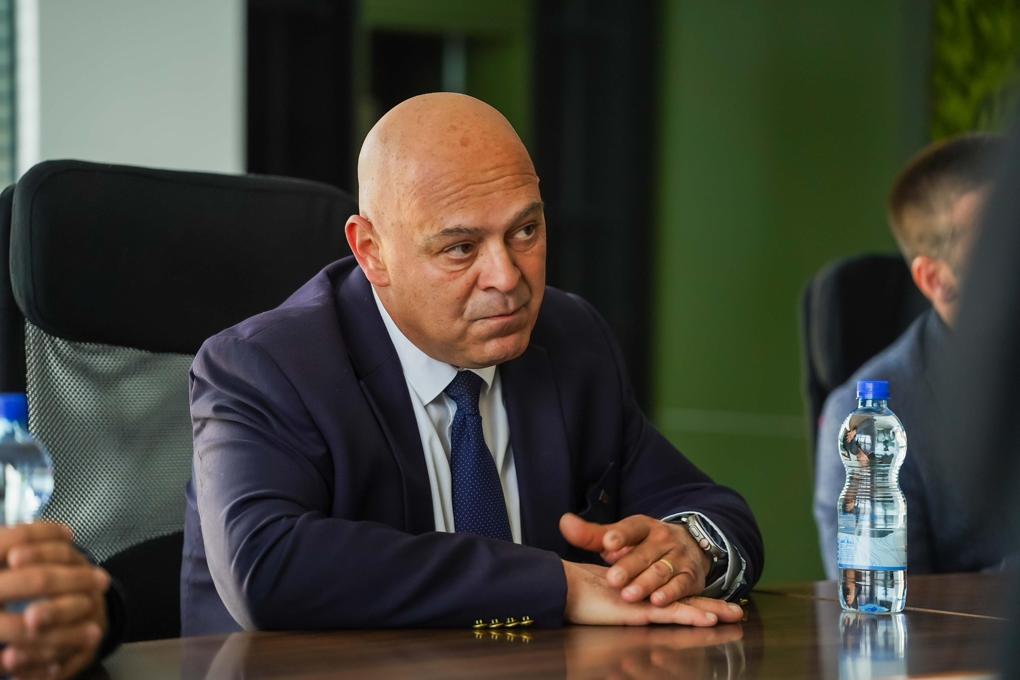 gjini-i-pergjigjet-kurtit-mos-insisto-te-takohesh-me-mua-sepse-nuk-ke-per-cka