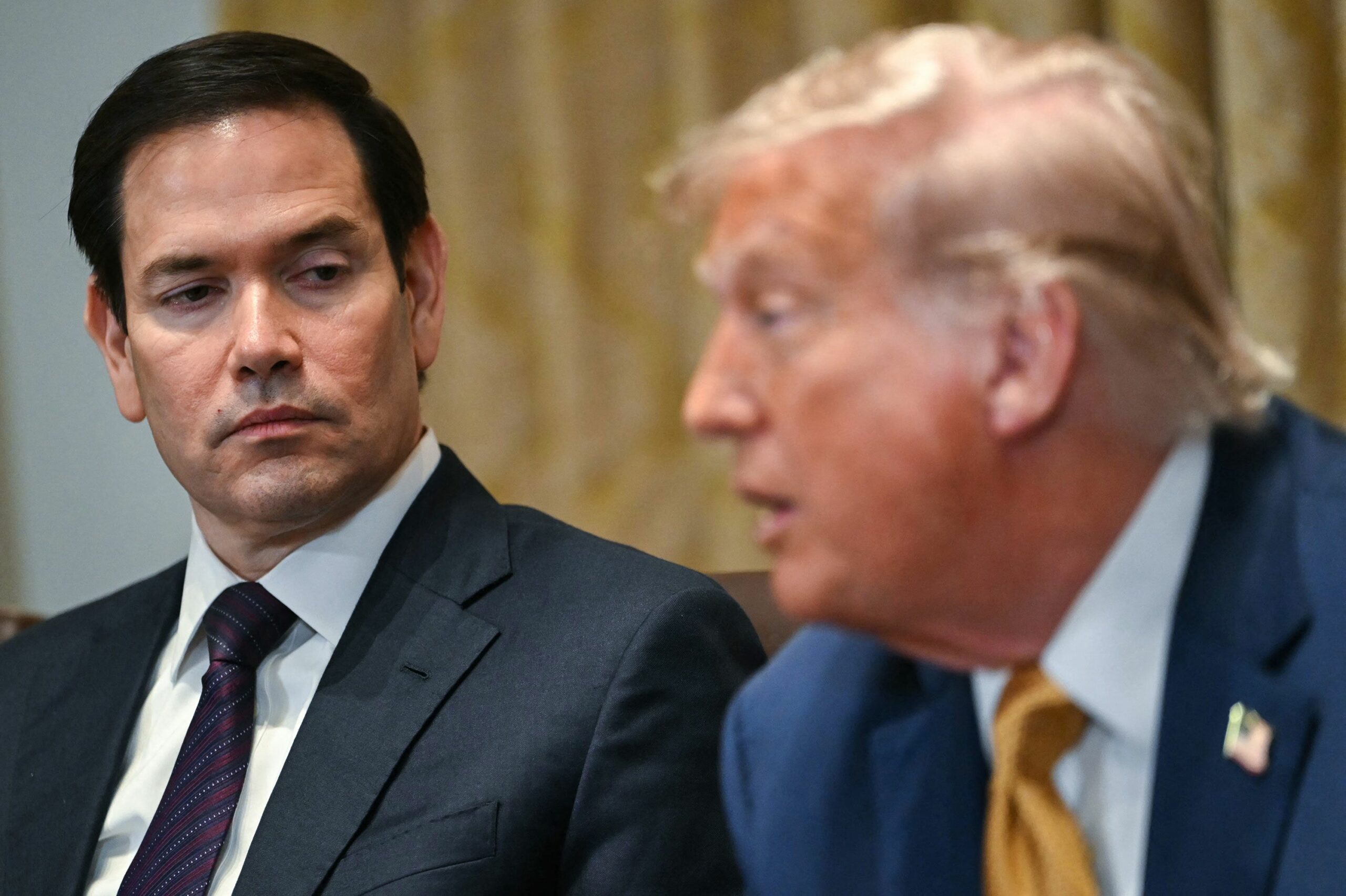 Rubio thotë se Teherani  s është serioz për bisedime   ndërsa SHBA e Irani shkëmbejnë një tjetër valë sulmesh