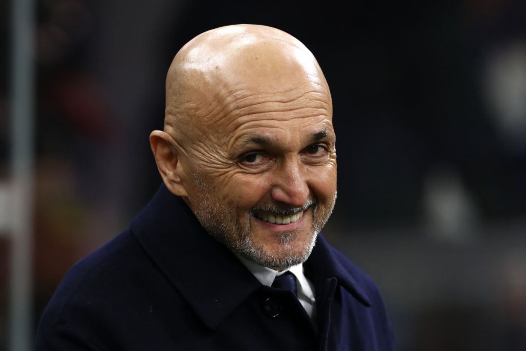 Spalletti i ashpër  Italia tentoi të përditësohej me Maldinin  por tashmë ka mbetur me një  telefon të vjetër 