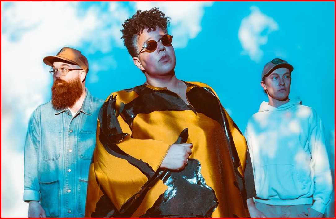 brittany-howard-rrezikonim-ta-shkaterronim-grupin-rikthimi-madheshtor-i-alabama-shakes