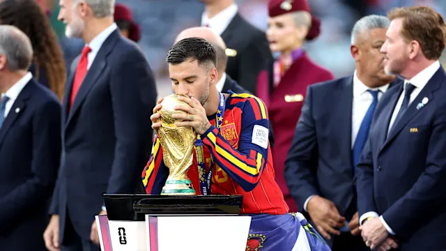 ylli-i-spanjes-behet-futbollisti-i-pare-ne-histori-qe-e-ben-nje-arritje-te-madhe-pas-triumfit-ne-finale-te-boterorit