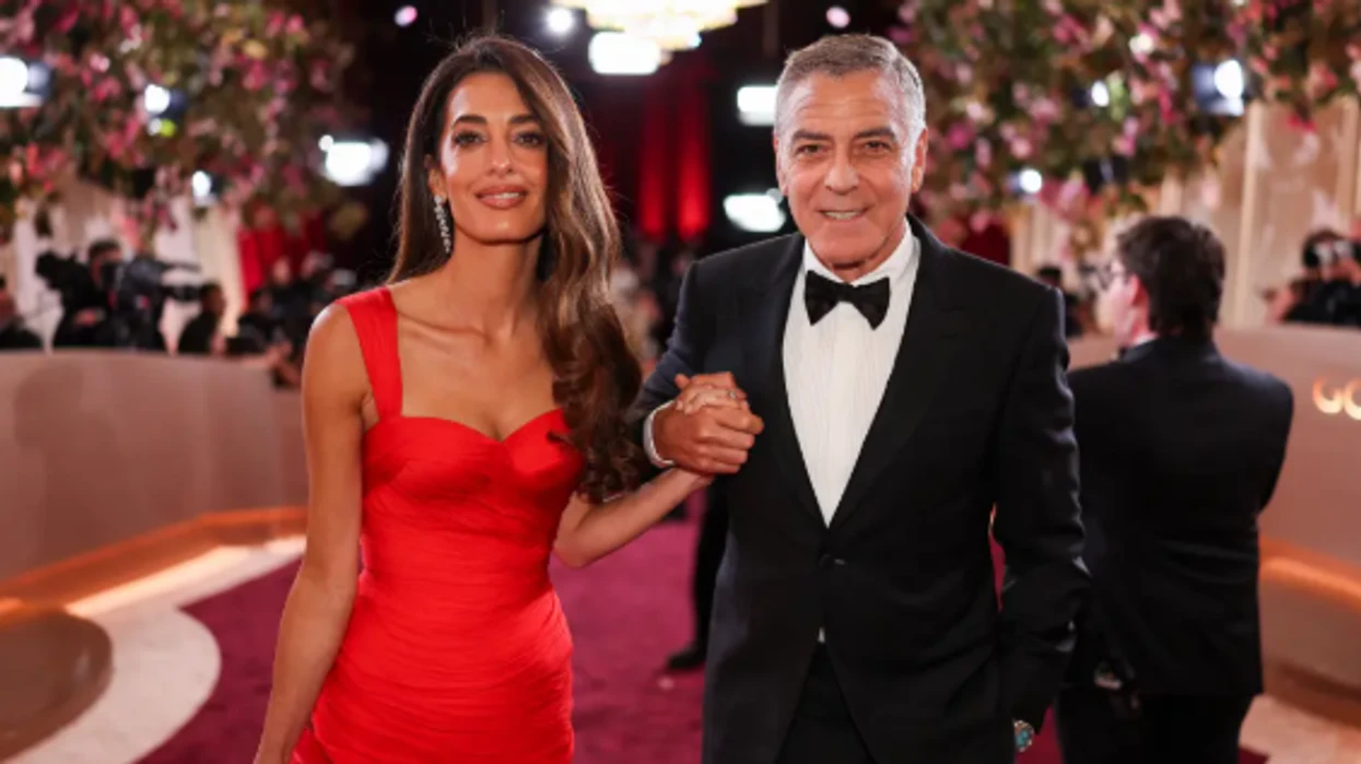 george-dhe-amal-clooney-largohen-nga-vila-ne-france-zjarret-kercenojne-pronen-e-ciftit-te-famshem
