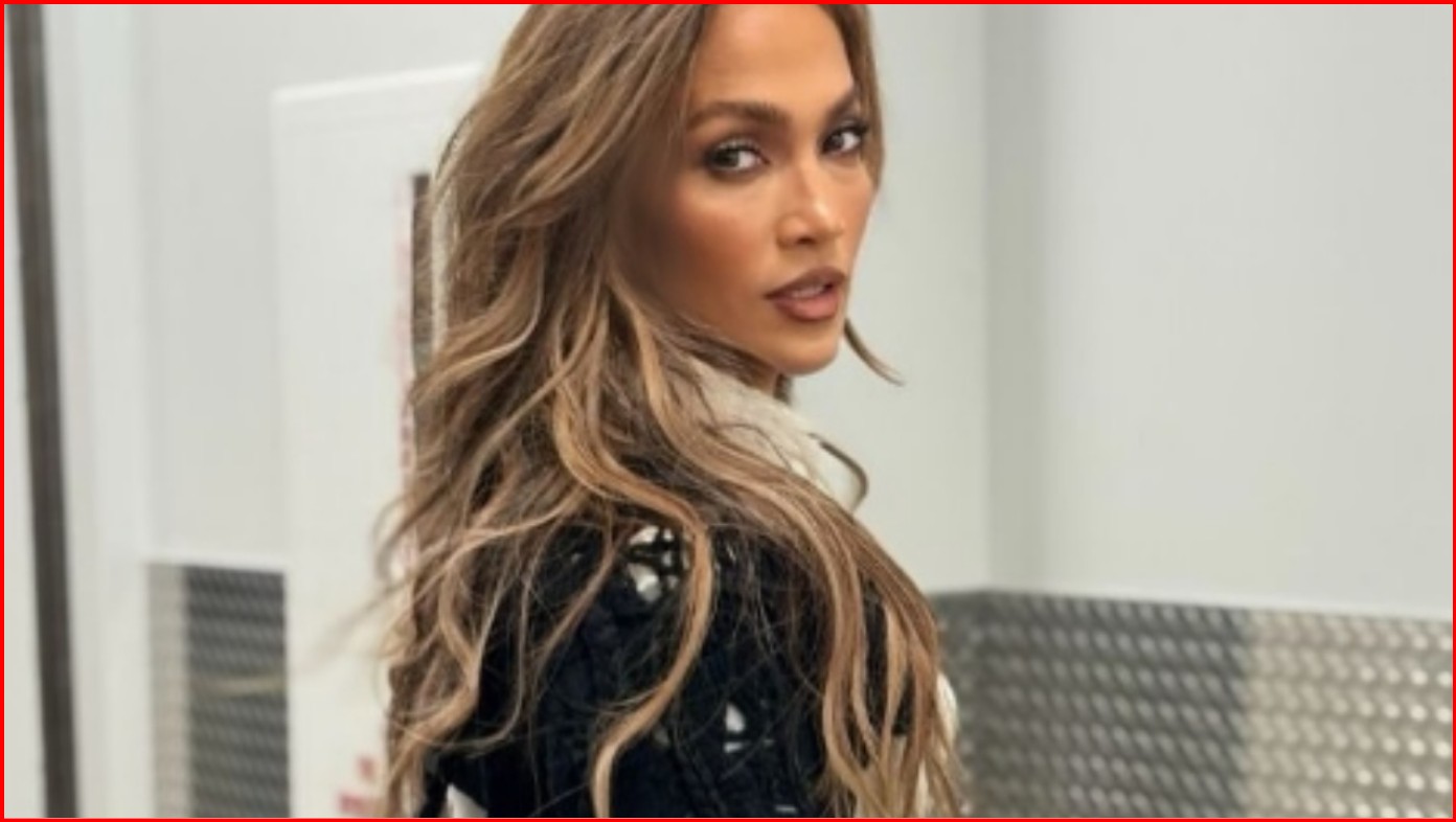 jennifer-lopez-feston-me-motren-ne-europe-fotografia-nga-vaska-terheq-vemendjen