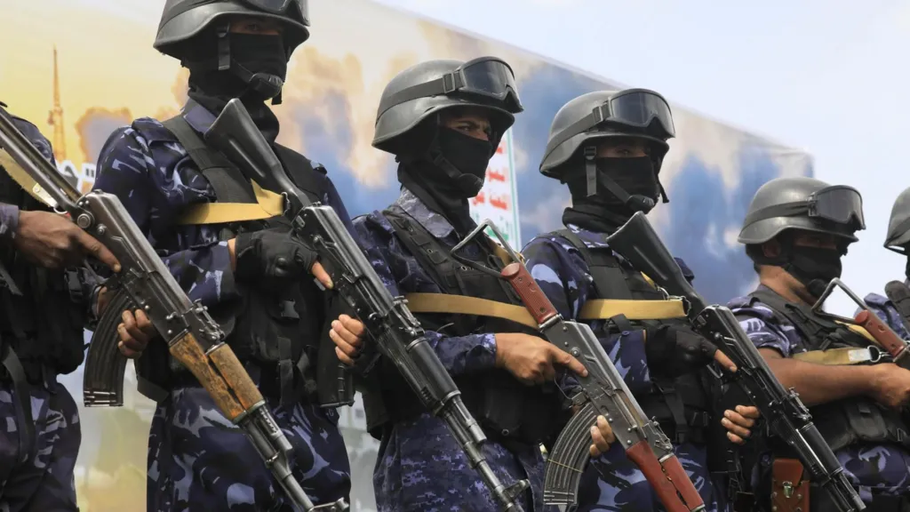 sulmet-e-houthi-t-thuhet-se-vrasin-te-pakten-30-forca-qeveritare-jemenase