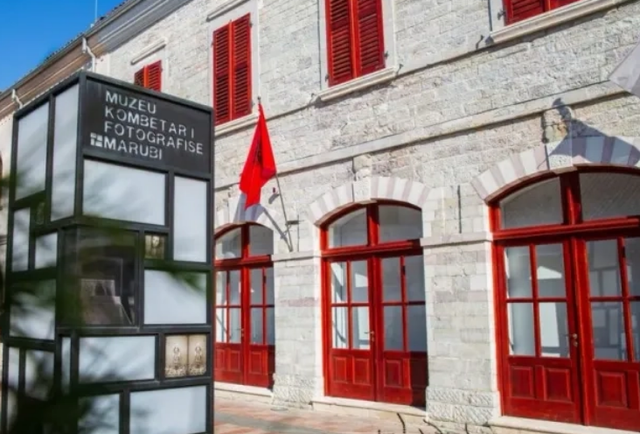 marubet-dhe-gjon-mili-bashkohen-ne-shkoder-nje-udhetim-ne-historine-e-fotografise