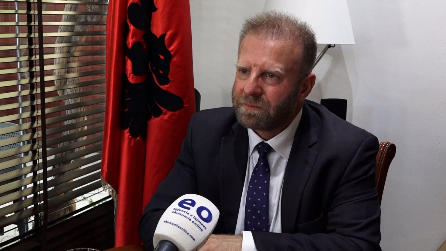 abazi-konstituimi-i-kuvendit-sa-per-sy-e-faqe-skenari-po-con-ne-zgjedhje-te-reja