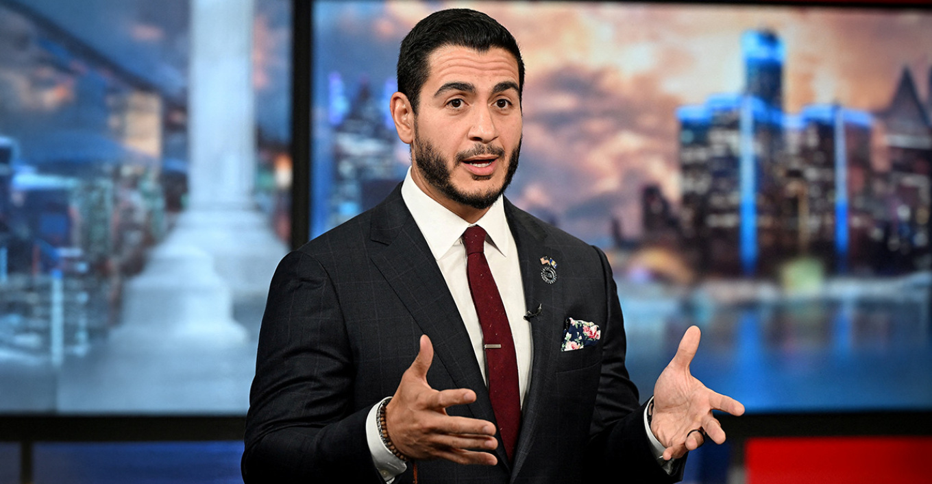 Abdul El Sayed sfidon establishmentin e partisë  fiton betejën brenda demokratëve në Michigan  Debate për financimin nga AIPAC