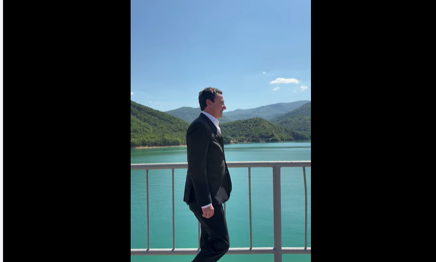 Kurti në Ujman  flet pak për historikun e ndërtimit dhe për fitimet që thotë se kompania po i arrin gjatë qeverisjes së VV së