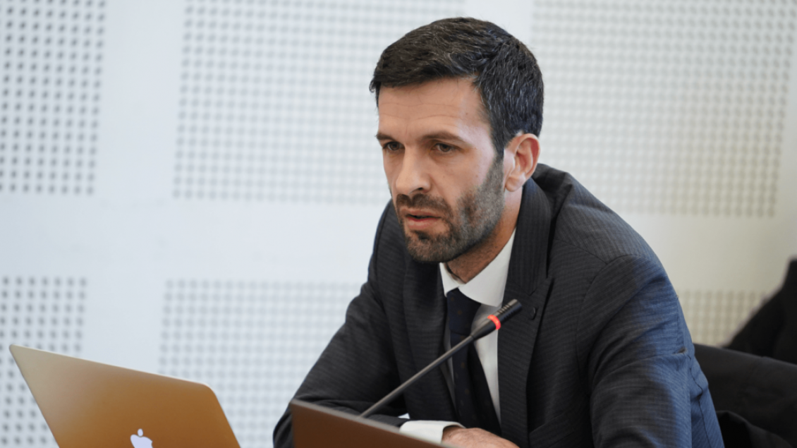 Rrahmani për takimet me Kurtin  Kushdo që shkon  ai e poshtëron   Ky është autoritarizëm dhe kështu plotësohet ai